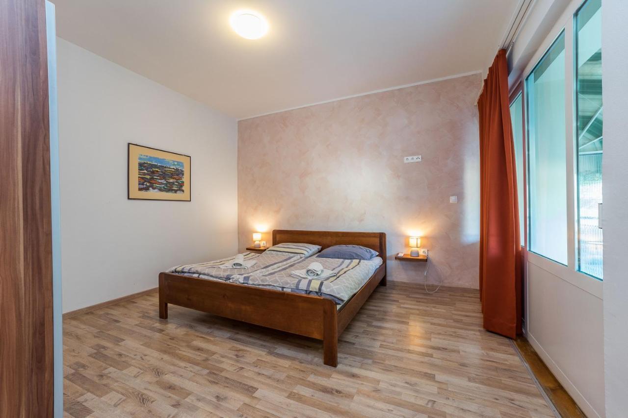 Guest House Malenica Sukošan Zewnętrze zdjęcie